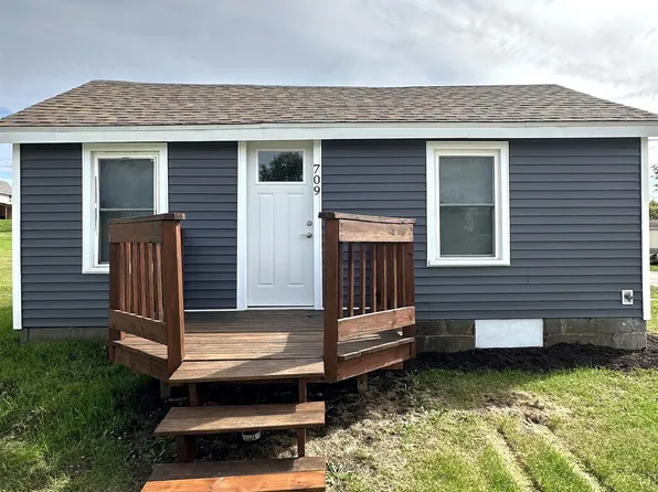 709 S Niagara St, Maquoketa, IA 52060