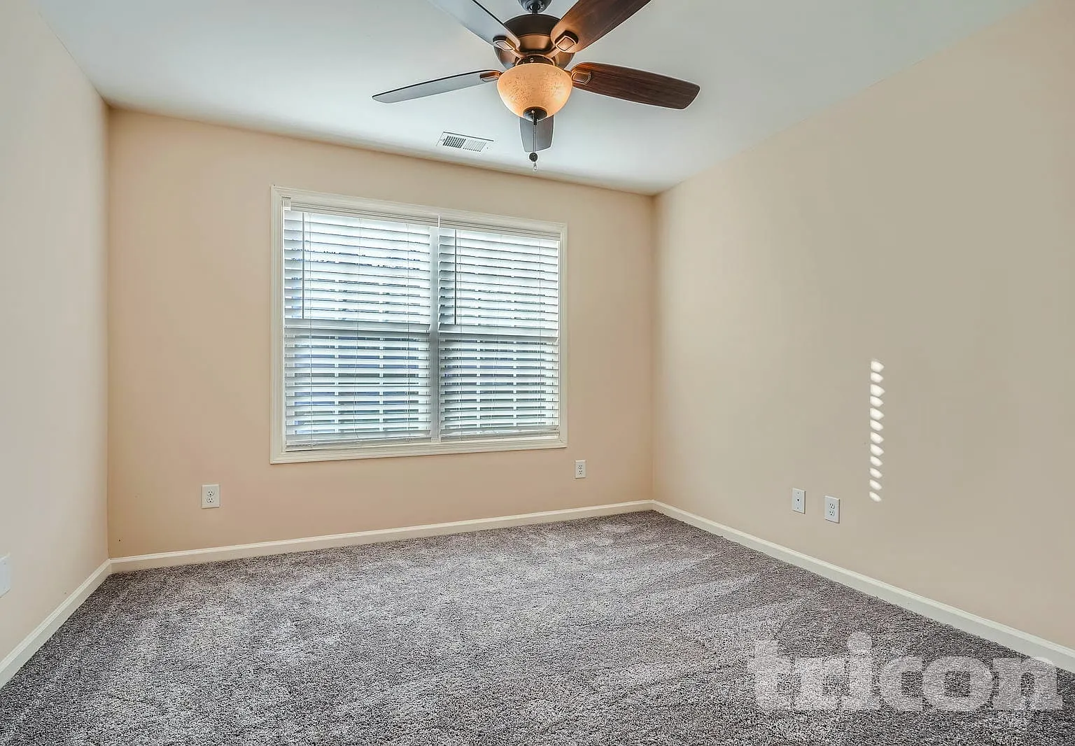 922 Ashton Park Drive Southwest Mableton GA — Photo 4