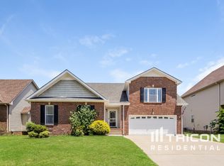 1461 Bruceton Dr, Clarksville, TN 37042