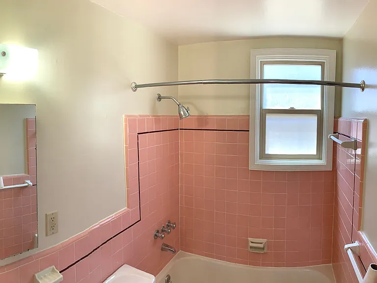 615-617 Lawton St — Photo 17