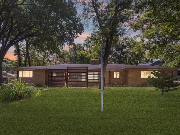 2210 Skyline Dr, Bartlesville, OK 74006