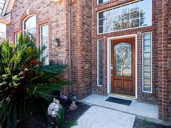 4th image of 12901 Coriander Dr