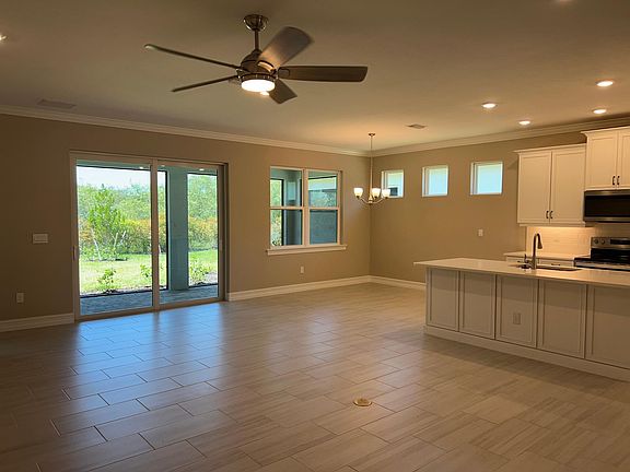 3rd image of 28226 Seasons Tide Ave