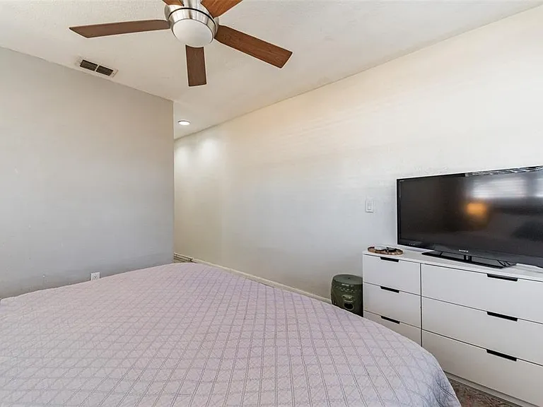 418 Lebeau St — Photo 19