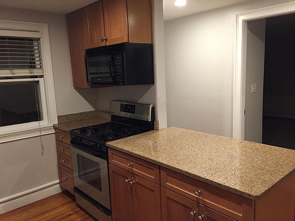 Kitchen/Breakfast Bar