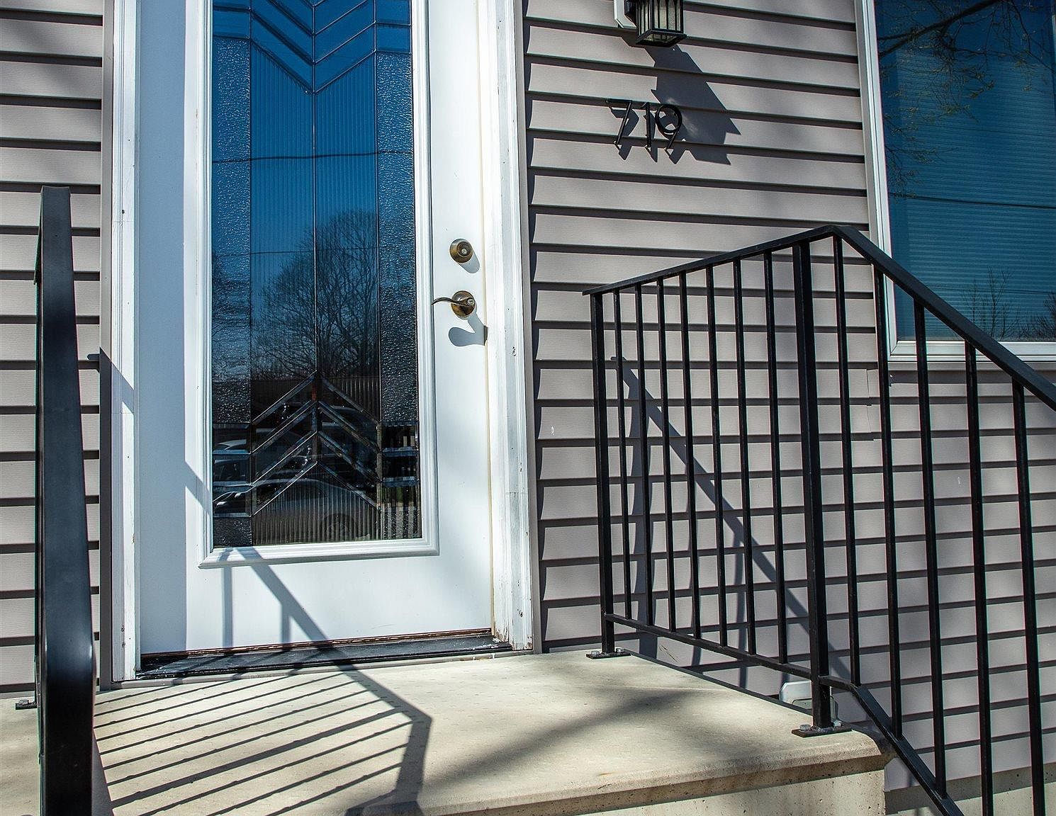 719 N Cherry St, Shell Rock, IA 50670 Zillow