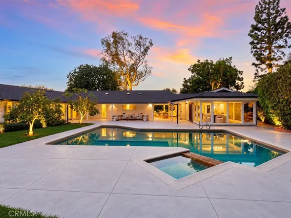 2 Saddlehorn Ln, Rolling Hills, CA 90274
