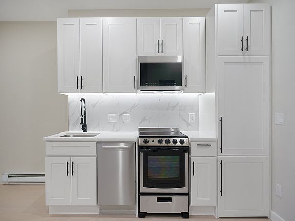 5th image of 1269 1st Ave APT 3A