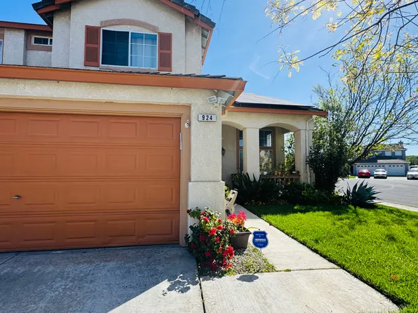 924 Long Barn Dr, Lathrop, CA 95330