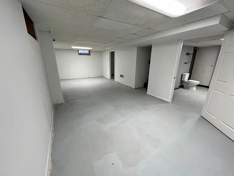 817 W Meadows Pl — Photo 17