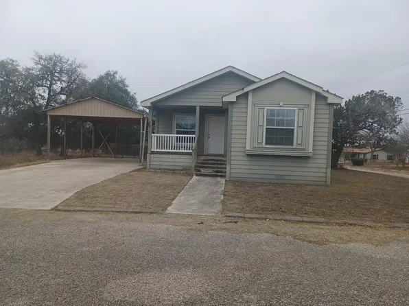 102 Kensington Blvd, Kerrville, TX 78028