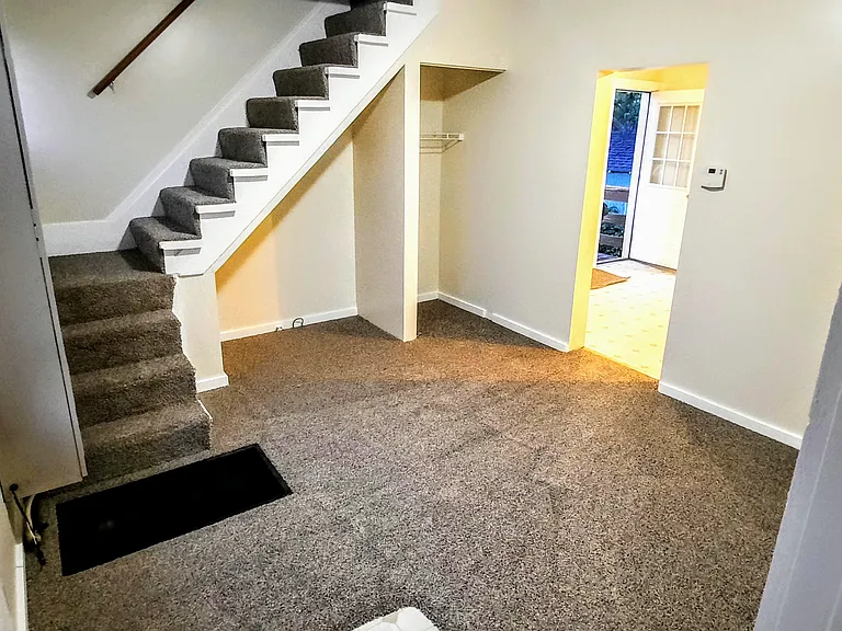 16 Cedar St #18 — Photo 11