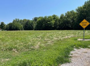 29500 S Irvington Rd, Centralia, IL 62801