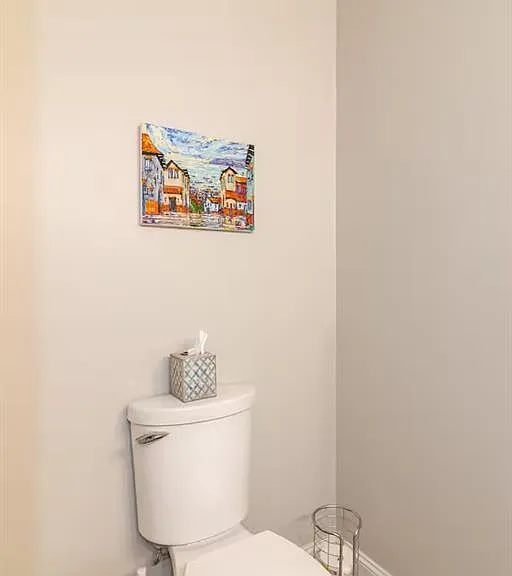 8263 Southgate Commons Dr — Photo 14