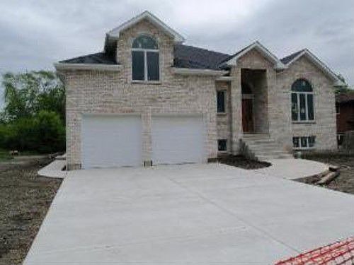 1st image of 10241 S 81st Ct
