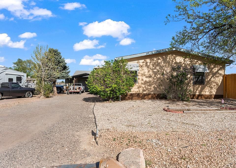 1st image of 956 S Countryside Ln