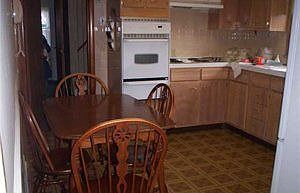 4th image of 18 Berry Ave