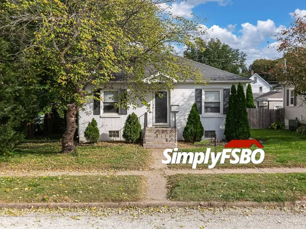 430 45th St, Moline, IL 61265