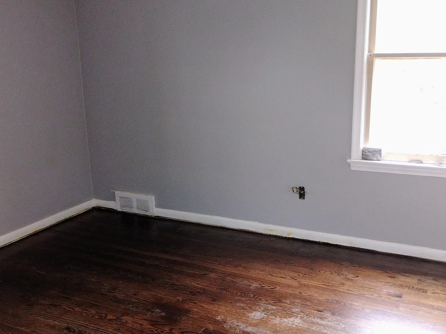 3 bed, 1.5 bath, 1070 sqft, $1,375 — Photo 4