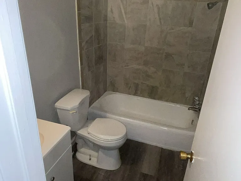 3414 Woodridge Dr #21 — Photo 5