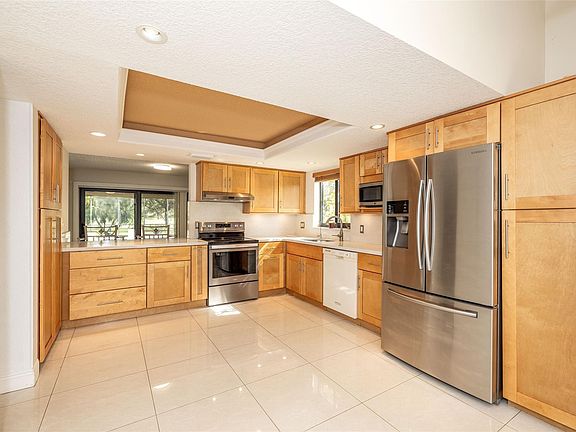 3rd image of 2255 Woodlands Way #2255