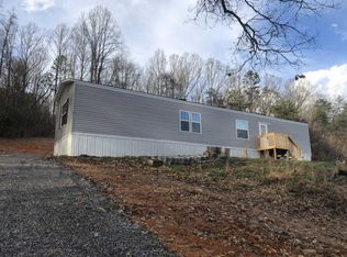 233 Hogskin Valley Rd, Washburn, TN 37888