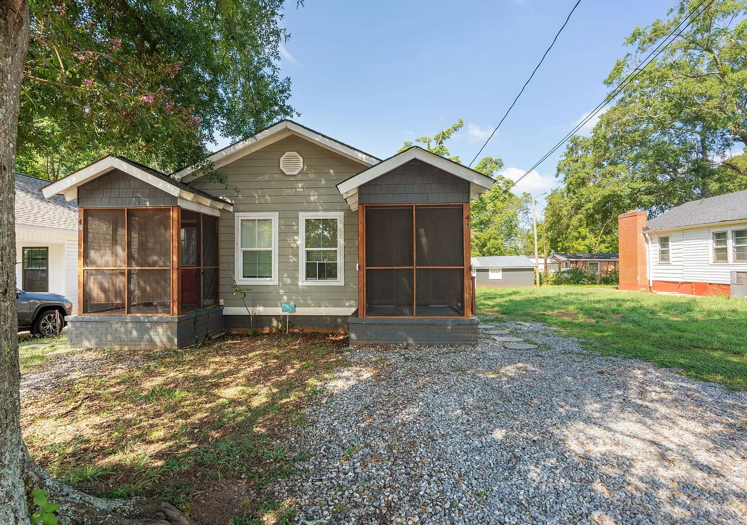Charming 1 Bedroom, 1 Bath Home Minutes From Downtown Greenville — Photo 1