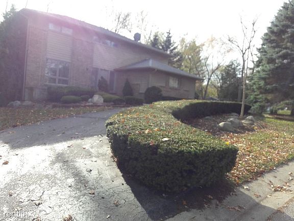 5th image of 4533 Borland St