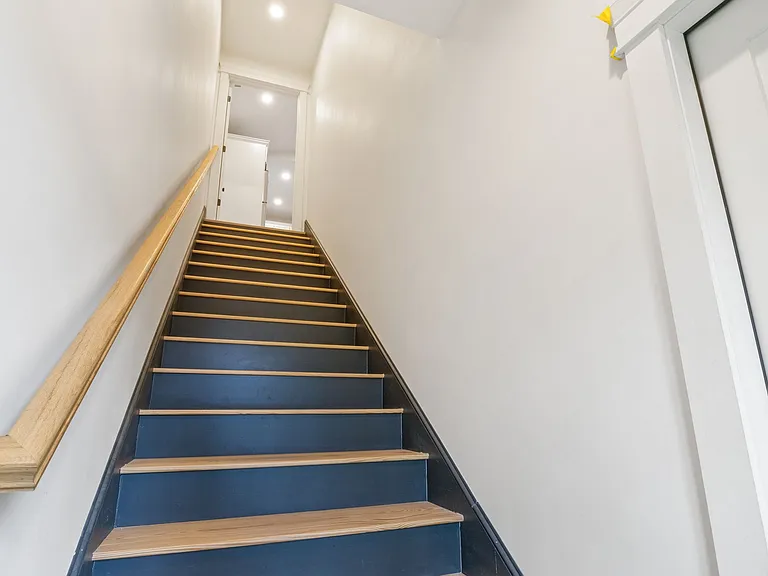 Apartment is located on the 2nd floor.