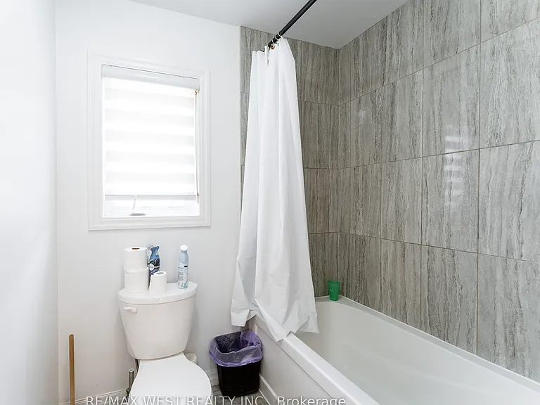 301 Freure Dr — Photo 22