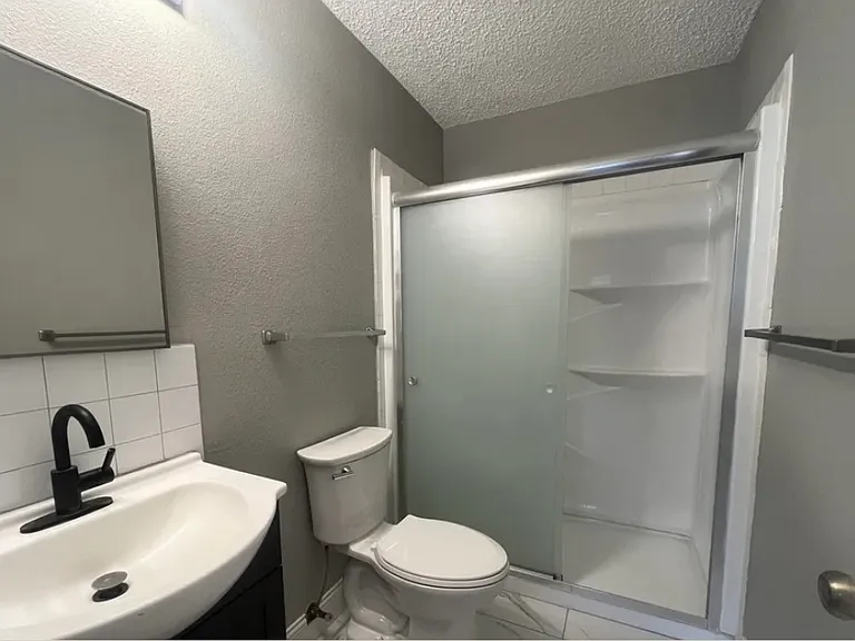 8131 Grand Bnd — Photo 17