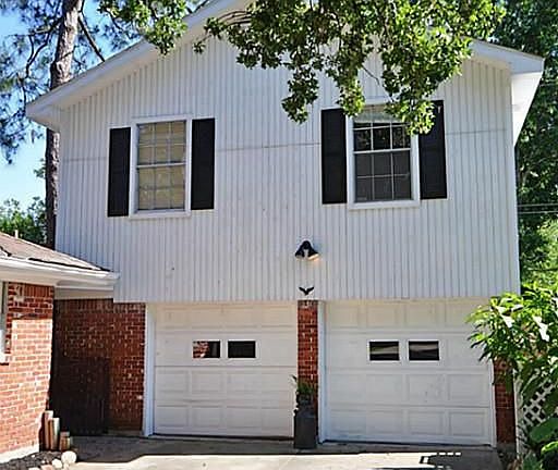 4th image of 10107 Moorberry Ln
