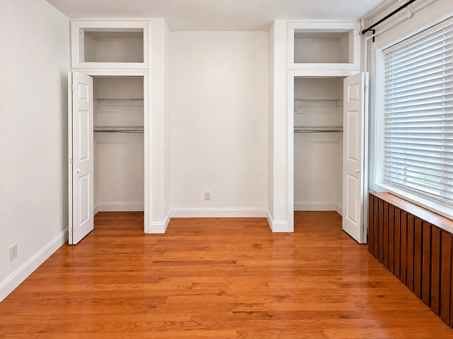 3 bed, 1408 sqft, $3,500 — Photo 2