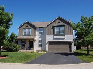 1123 Walker Ct, Antioch, IL 60002