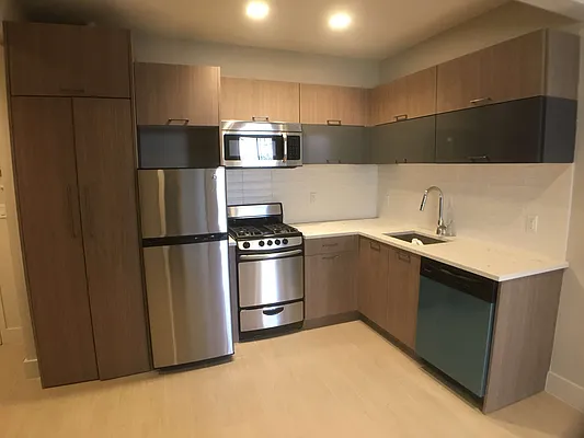 Rented by Uptown Flats LLC | media 18