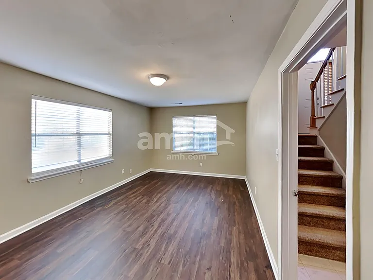 2854 Rhonda Dale Dr — Photo 6
