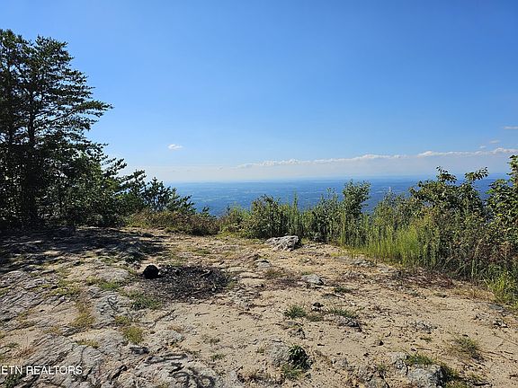 3rd image of 2820 Dupont Springs Rd #20