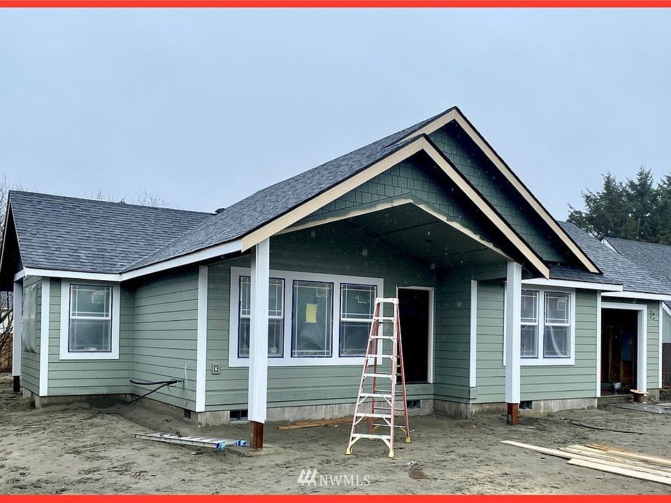 Brand new delightful home near town, beach, and pool/park. Construction Progress 3/23/22.