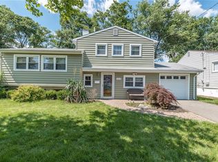 164 Cypress Dr, Colonia, NJ 07067