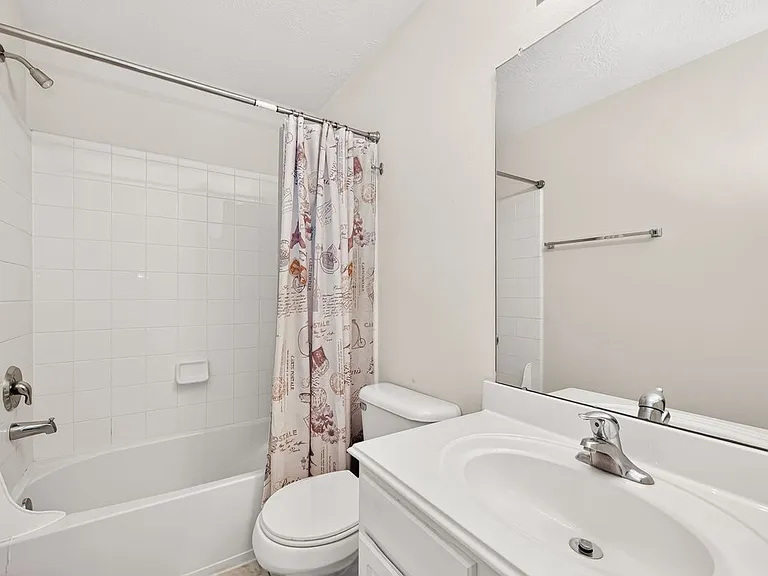 11 Nestlewood Pl — Photo 8