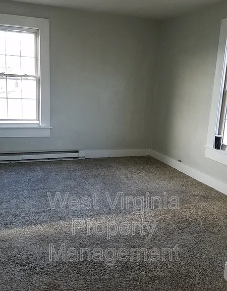 807 S Oakwood Ave #1 — Photo 2