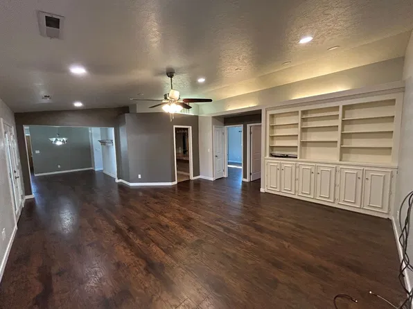 3165 Crestview Dr, Santa Clara, UT 84765