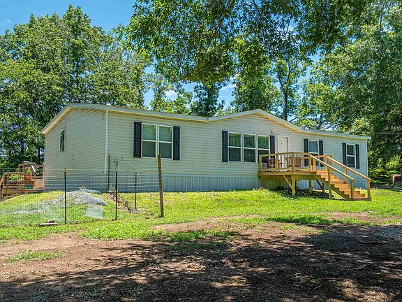 4th image of 327 Nomoe Rd