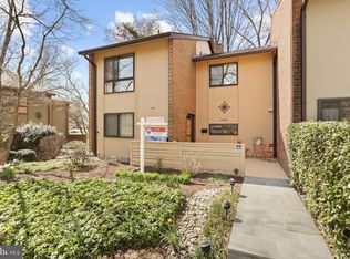 11789 Indian Ridge Rd, Reston, VA 20191