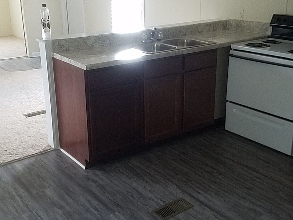 2nd image of 155 Mace Ln