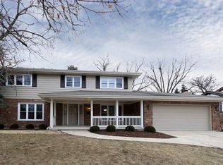 3739 Candlewood Ct, Downers Grove, IL