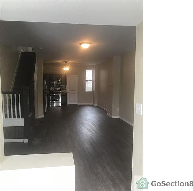 2nd image of 5553 Greenway Ave