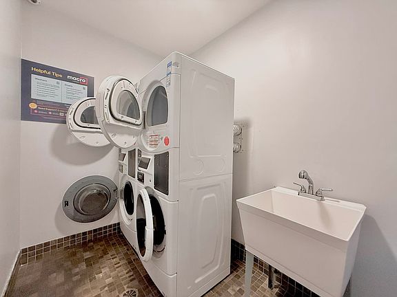 5th image of 308 Linden Blvd #7A