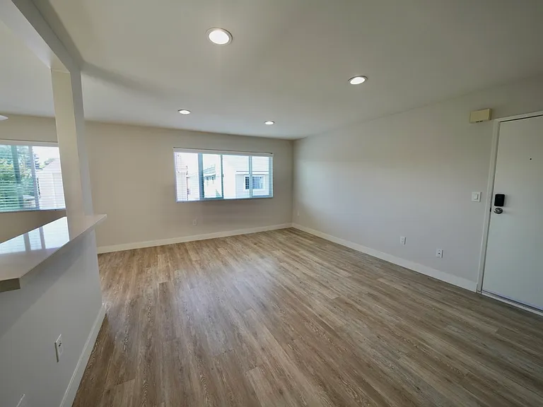 16681 Green Ln #3 — Photo 9