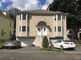 32 Roosevelt Ave, Bergenfield, NJ 07621